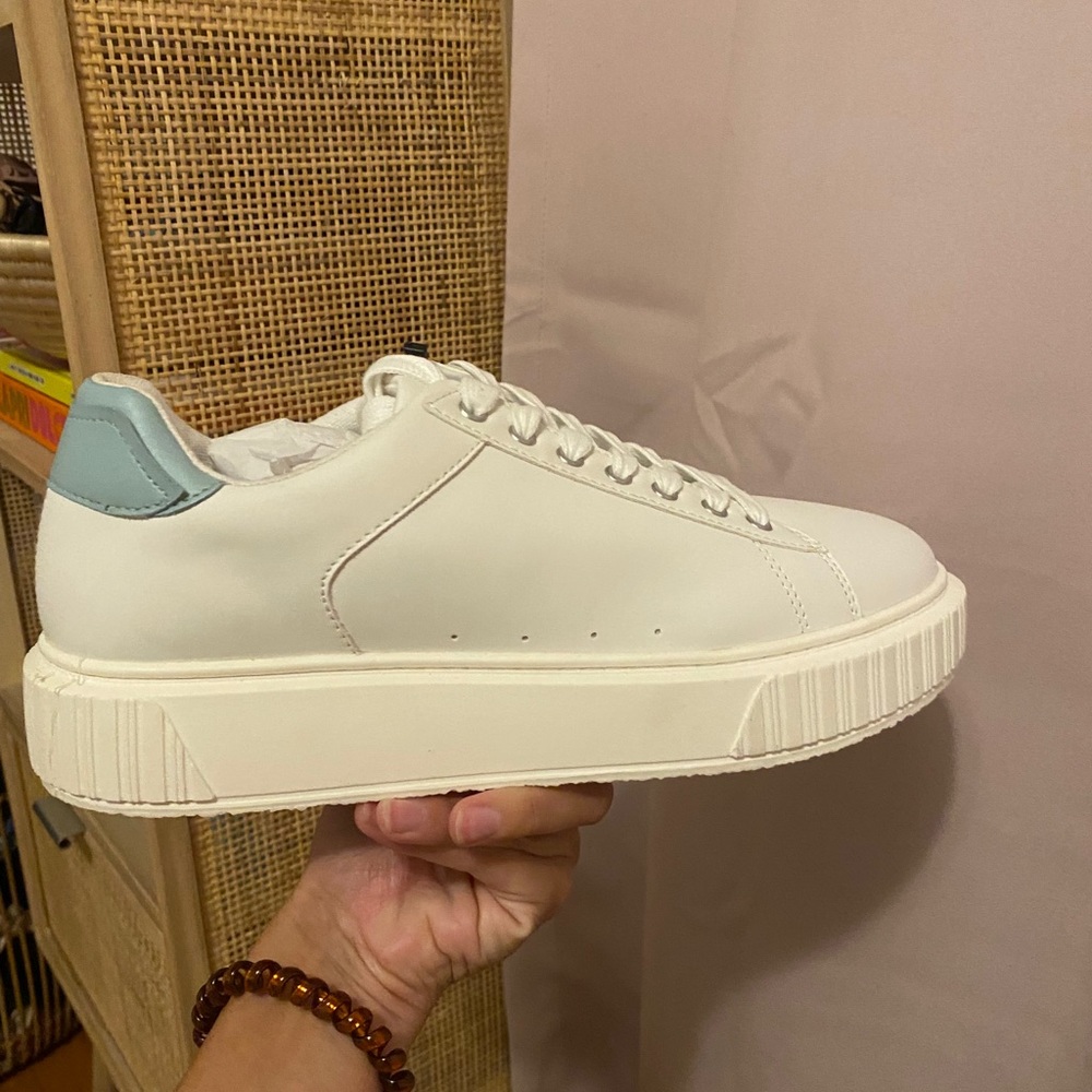 Mango sneakers